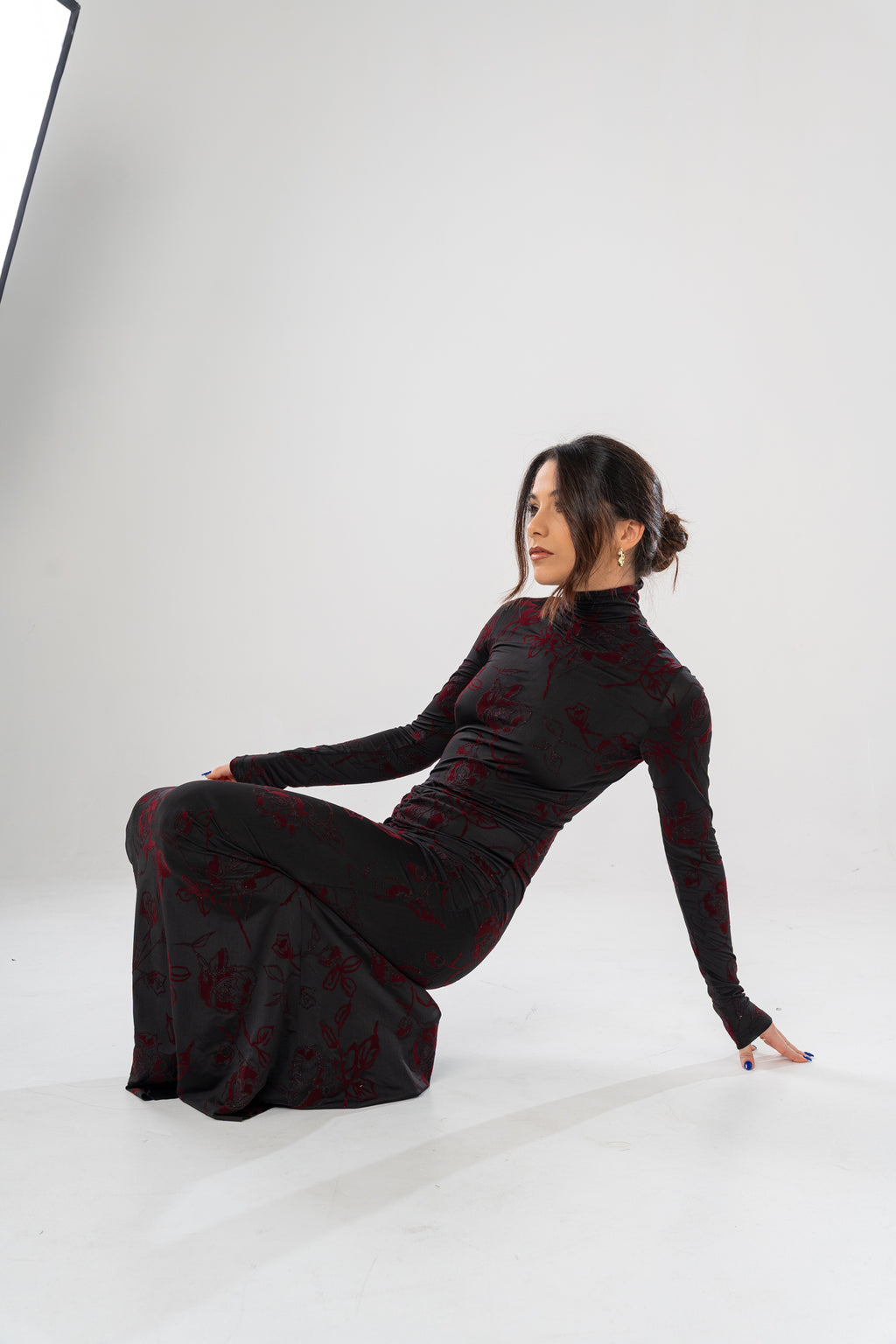 Abito lungo tessuto a rilievo