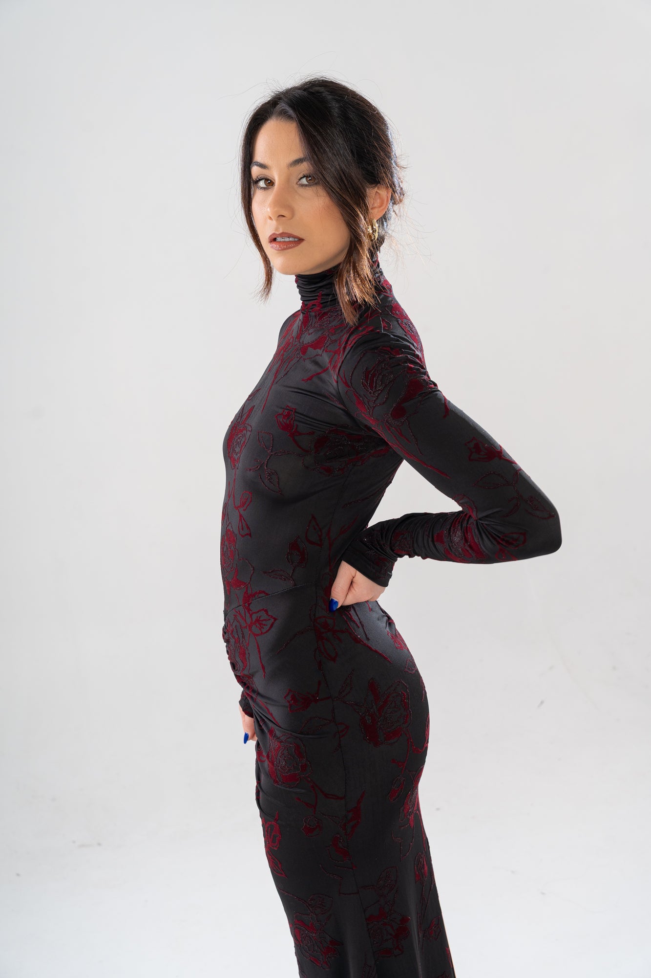 Abito lungo tessuto a rilievo