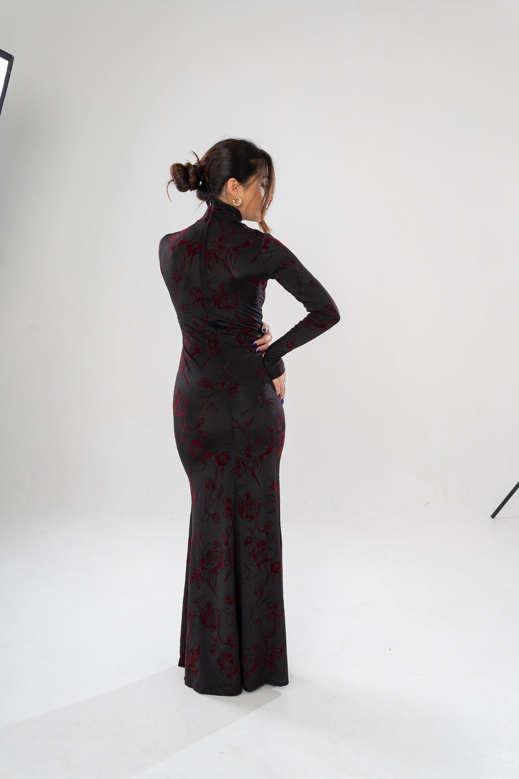 Abito lungo tessuto a rilievo