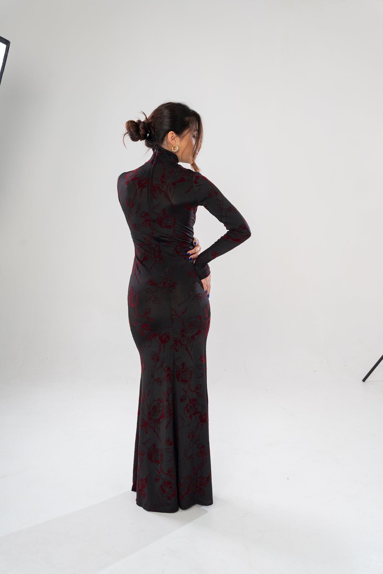 Abito lungo tessuto a rilievo